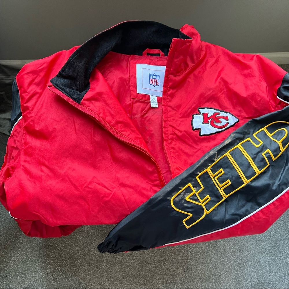 NFL Red and Black Kansas City Chiefs Windbreaker Jacket Vintage - Picture 5 of 7